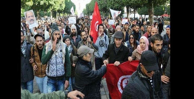Tunisie jeunes chômeurs menacentsuicider - Tunisie : des jeunes chômeurs menacent de se suicider