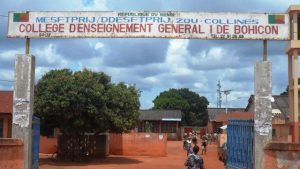 Bénin/Ceg 1 Bohicon : Une Jeune Élève Poignarde Mortellement Son Camarade