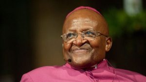 Afrique Du Sud : Desmond Tutu Est Hospitalisé