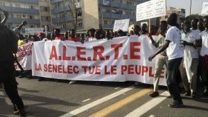 Les Sénégalais Manifestent Contre La Hausse Du Prix De L&Rsquo;Électricité.