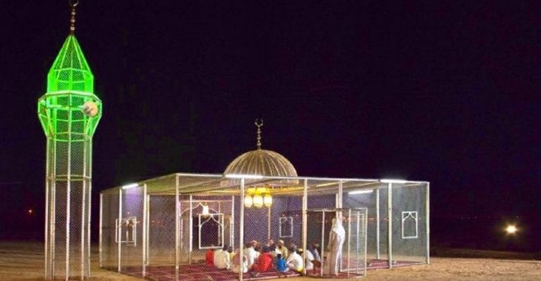Canada: ces belles photos d’une mosquée transparente enflamment la toile