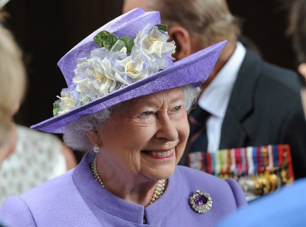 La Reine Elizabeth Ii Est Sous Le Choc, Les Raisons
