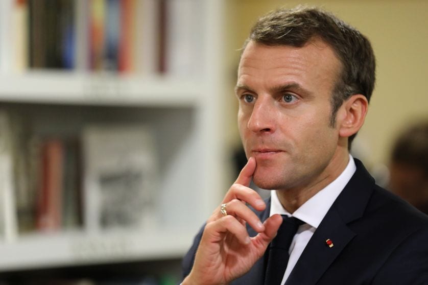 Emmanuel Macron Peine À Convaincre Les Français De Ses Choix