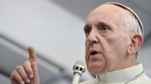 Le Pape Suggère La Psychiatrie Pour Les Homosexuels