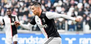 Ronaldo Débute 2020 Avec Un Triplé