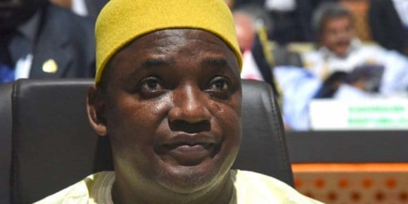Gambie:  Des Milliers  Réclament Le Maintien D&Rsquo;Adama Barrow  Au Pouvoir