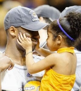 Il Y Aura Une Commémoration Au Staples Center En L’honneur De Kobe Bryant Et Gianna