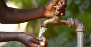 Accès À L’eau Potable: Le Gouvernement Ivoirien Annonce Un Investissement De 291 Milliards De Fcfa