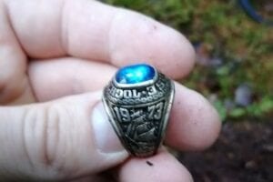 Une Bague Perdue Aux Usa Depuis 47 Ans Est Retrouvée En Finlande