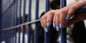 Des Filles Révèlent Qu’elles Préfèrent Vivre Dans Une Prison En France Que D’être Libre En Afrique