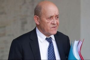 France : Début Du Procès De L&Rsquo;Escroquerie Au « Faux Le Drian »