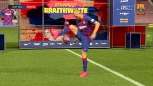 Les Jongles De Braithwaite Lors De Sa Présentation Au Barça