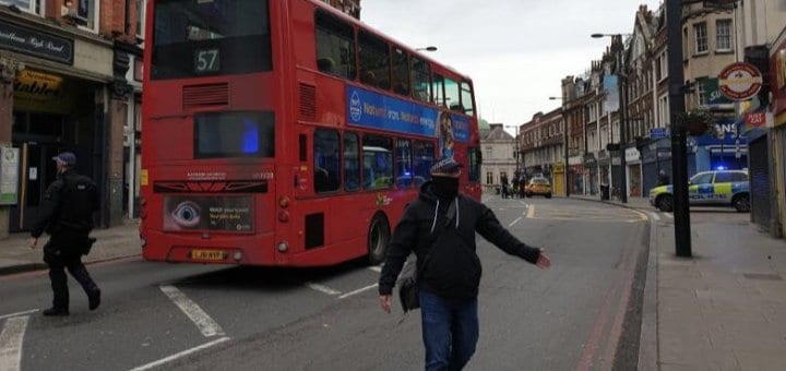 Londres: un terroriste musulman éliminé après avoir poignardé plusieurs personnes