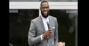 Nba : Lebron James S’engage À Payer Les Frais De Scolarité De 193 Étudiants Pendant 4 Ans