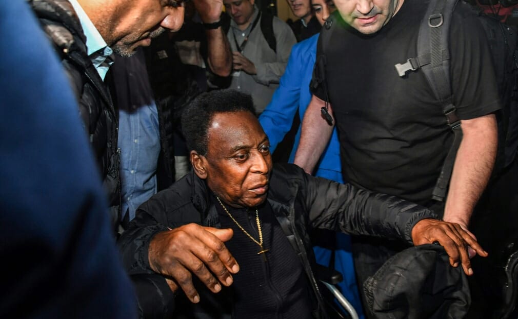 Pelé narrive pas à marcher Doingbuzz - "Pelé n'arrive pas à marcher", a révélé son fils