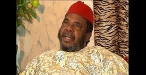 Pete Edochie : « Tout Jeune Homme Qui S’agenouille Pour Demander Une Fille En Mariage Est Un Fou » (Vidéo)