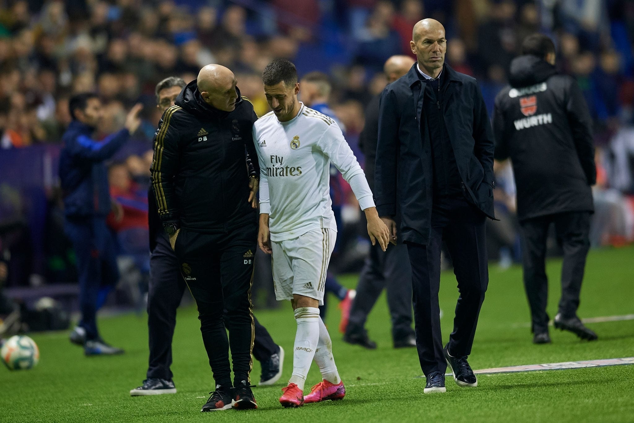 Real Madrid : fissure au péroné pour Eden Hazard