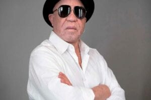 Salif Keita A De Gros Ennuis, Après Avoir Attaqué Macron