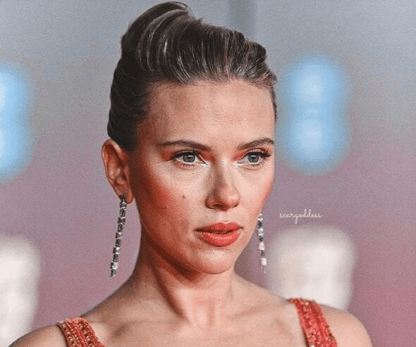 Scarlett Johansson Fait Décrocher Les Mâchoires Avec Sa Robe Rose Aux Bafta Awards