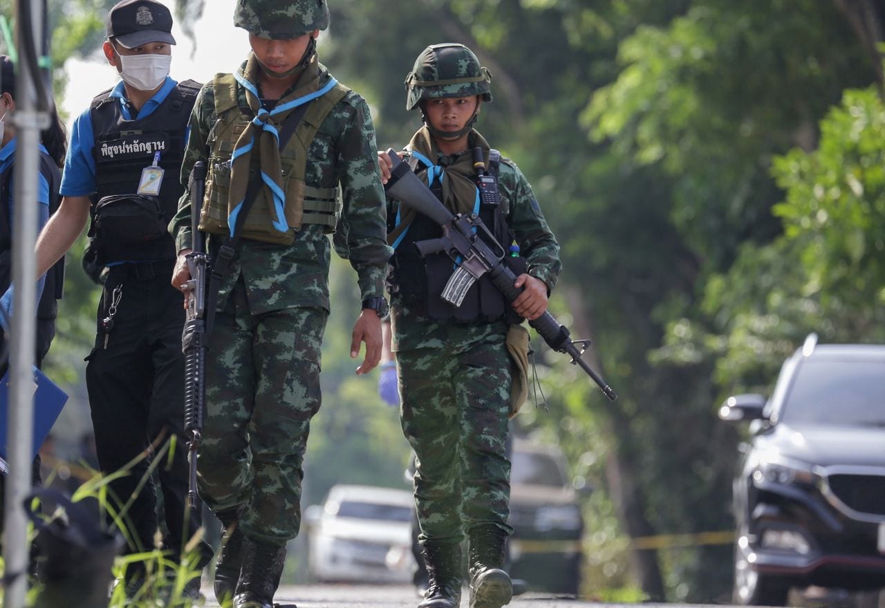 Thaïlande : Un Soldat Ouvre Le Feu Et Tue Au Moins 17 Personnes Et Fait Plusieurs Blessés