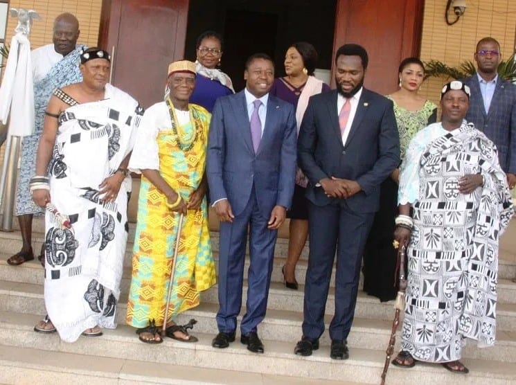 Des Émissaires De L&Rsquo;Ancien Président Ghanéen Rawlings Reçus Par Faure Gnassingbé