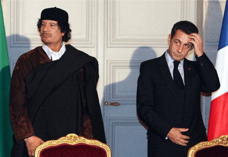 Un Proche De Sarkozy Soupçonné Reçu 440 000 Eurosargent Libyen