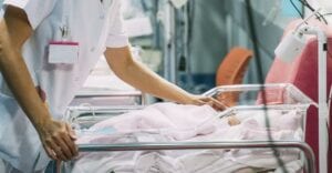 Une Infirmière Aurait Voulu Empoisonner Cinq Bébés