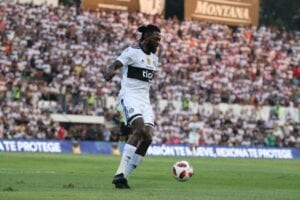 Football : Le Torchon Brûle Entre Emmanuel Adebayor Et Olimpia