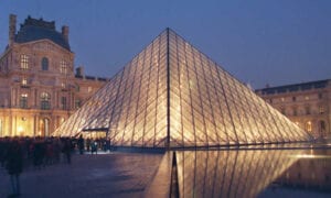 Voici Comment Le Coronavirus A Même Touché Le Musée De Louvre