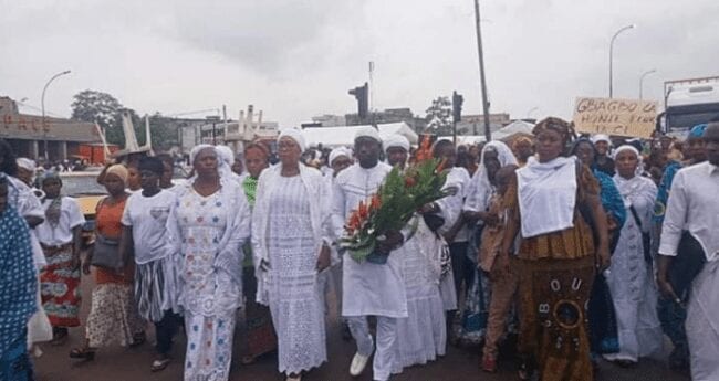 Côte d’Ivoire : Abobo se rappelle de ses sept femmes tuées, 9 ans après
