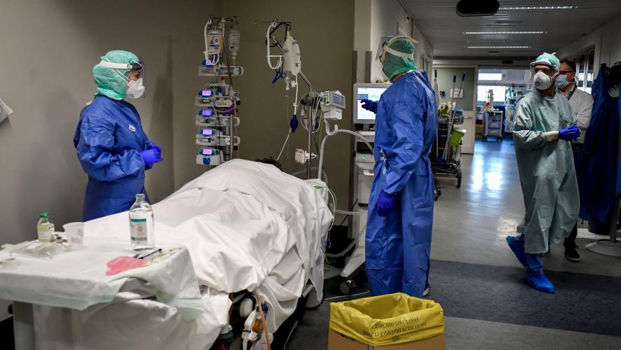 Coronavirus : Plus De 65 000 Morts Dans Le Monde, L&Rsquo;Italie Compte Le Bilan Le Plus Lourd