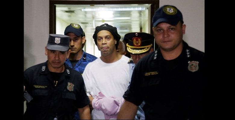 De Champion Du Monde À Prisonnier : Une Nouvelle Affaire Complique Les Choses Pour Ronaldinho