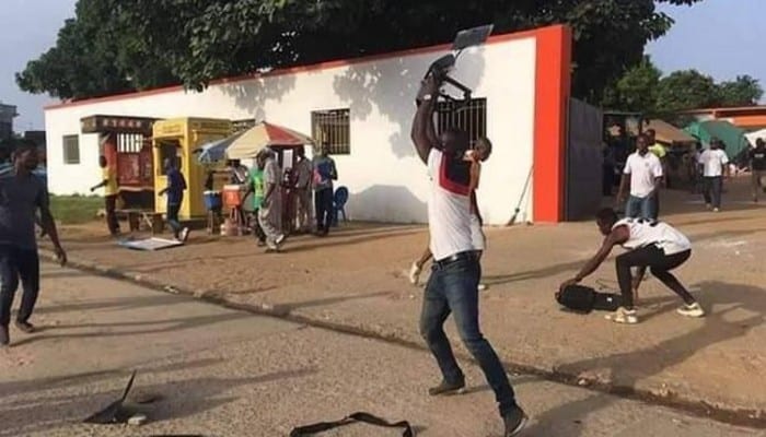 Côte d’Ivoire: Du matériel d’enrôlement détruit à Yopougon, les auteurs arrêtés