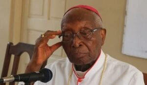 Visite De Faure Gnassingbé En France : Mgr Kpodzro Adresse Une Lettre Ouverte À Macron