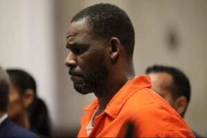 Persuadé Qu&Rsquo;Il Va Y Contracter Le Coronavirus, R. Kelly Veut Sortir De Prison