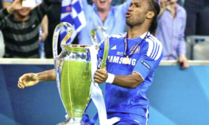 Vidéo: Top 10 Des Buts De Didier Drogba En Ligue Des Champions