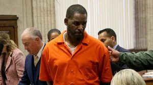  » R.kelly Est En Prison À Cause De Ses Actions « , Confie Son Ex Copine