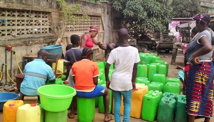 En Côte d’Ivoire plus de 3 habitants accès à l’eau potablepays croissance économique  - En Côte d’Ivoire, plus de 3 habitants sur 10 n’ont pas accès à l’eau potable : « aberrant pour un pays qui fanfaronne avec une croissance économique à 7 % »