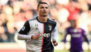 Foot Business: Cristiano Ronaldo, Premier Footballeur De L’histoire À Devenir Milliardaire-Forbes