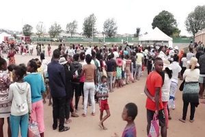 Madagascar : Folle Ruée Pour Le Médicament Qui Guérit Le Coronavirus (Vidéo)