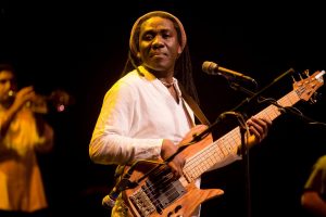 Richard Bona Révèle Avoir Pris La Nationalité Américaine, Il S’explique