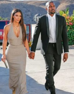 Kim Kardashian Fête Son Sixième Anniversaire De Mariage Avec Kanye West