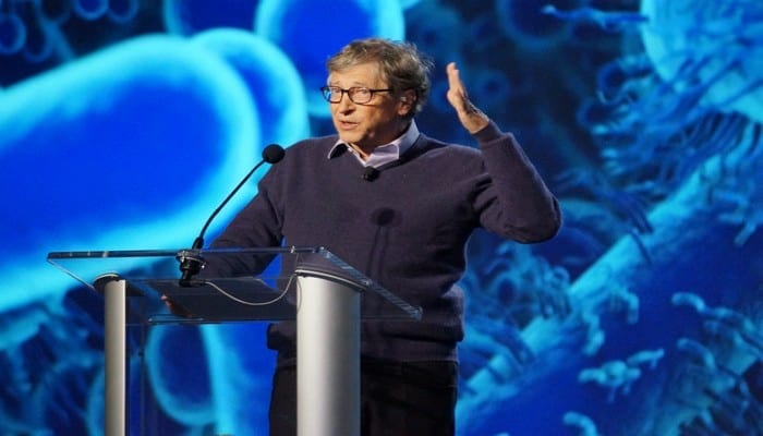 Covid-19: Bill Gates accusé d’avoir créé le virus ”pour dépeupler la terre”. Qui se cache derrière ces accusations?