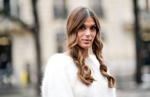 Iris Mittenaere : L’ex Miss Hyper Sexy En Top Moulant Et Transparent !