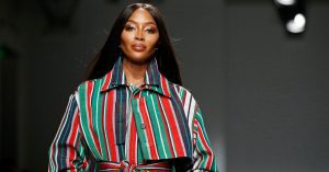 La Wandayante Tenue Portée Par Naomi Campbell Pour Se Protéger Du Coronavirus