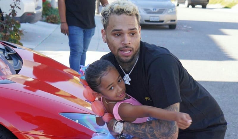L’incroyable Anniversaire Royalty La Fille Chris Brown