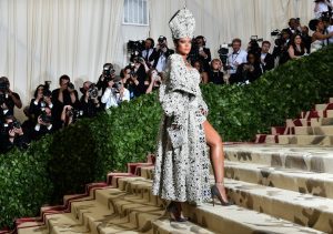 Met Gala Annulé : Découvrez Les Looks Les Plus Marquants