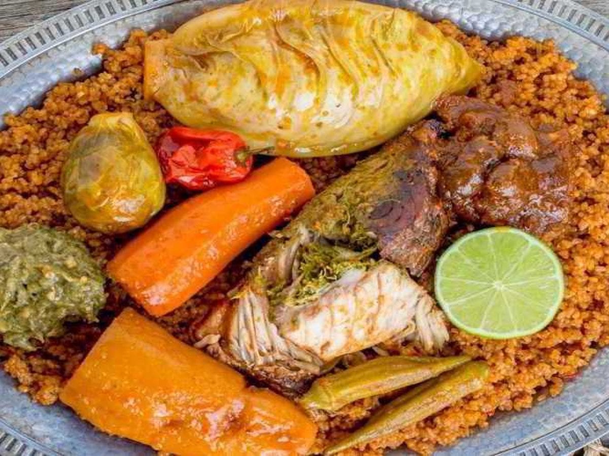 Thiéboudienne doingbuzz - Cuisine: 11 plats africains très populaires que vous devez absolument découvrir 2020