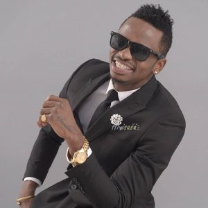 Diamond Platnumz Promet De Secourir 500 Familles, Son Père Dans Le Besoin Implore Son Aide