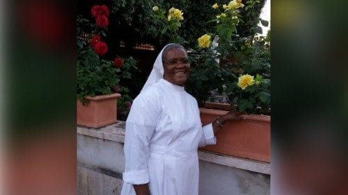 Italie : Une Sœur Catholique Meurt Du Covid-19 En Aidant Les Personnes Âgées